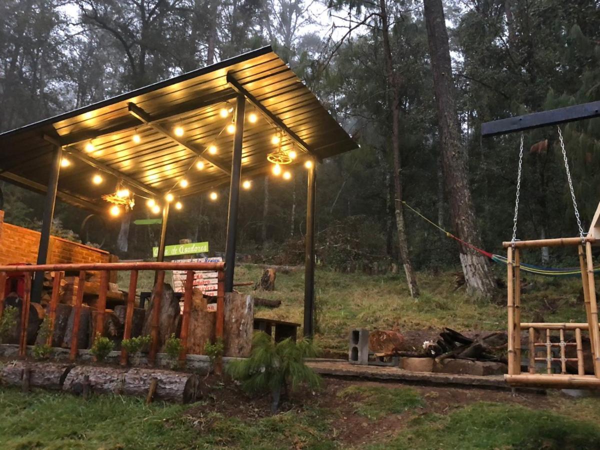 Cabana Romantica En El Bosque! Acaxochitlán エクステリア 写真
